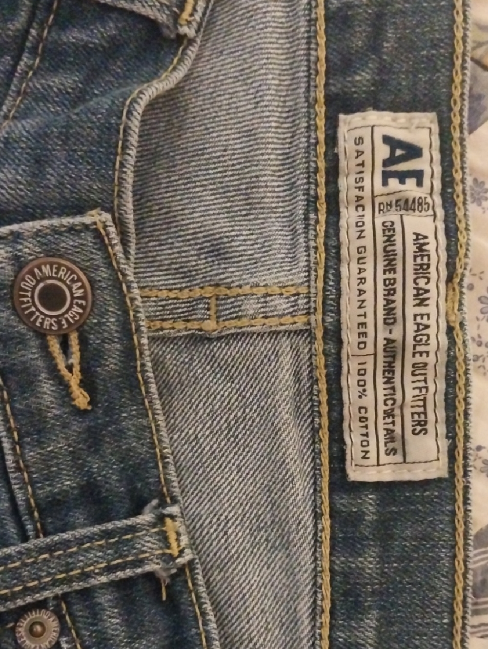 American Eagle Outfitters Men’s Distressed Blue Denim Jeans